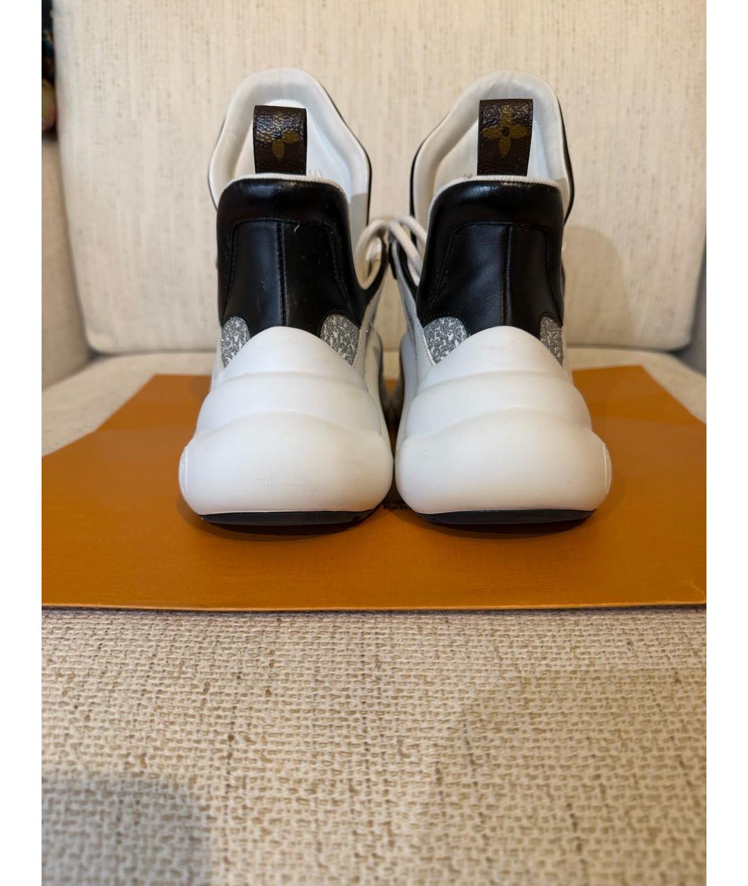 LOUIS VUITTON Белые кожаные кроссовки, фото 4