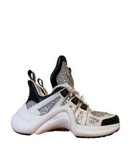 LOUIS VUITTON Кроссовки