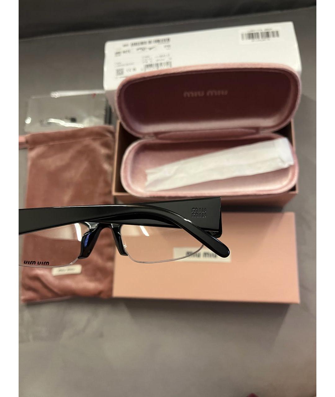 MIU MIU Черные пластиковые солнцезащитные очки, фото 3