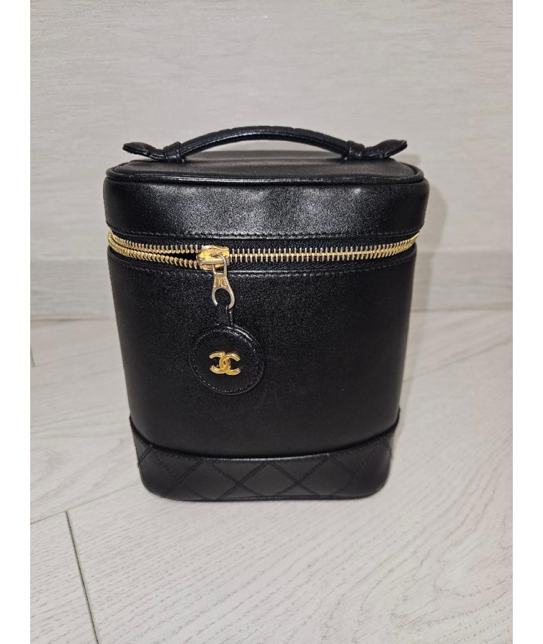 CHANEL Черная кожаная сумка с короткими ручками, фото 10