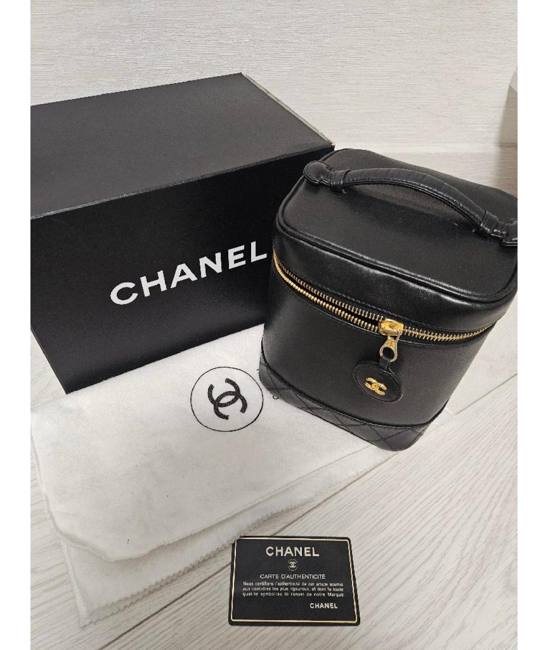 CHANEL Черная кожаная сумка с короткими ручками, фото 5