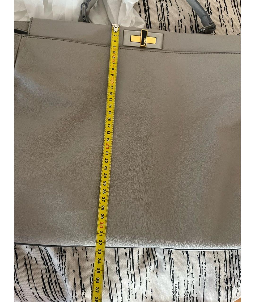 FENDI Серая кожаная сумка с короткими ручками, фото 7