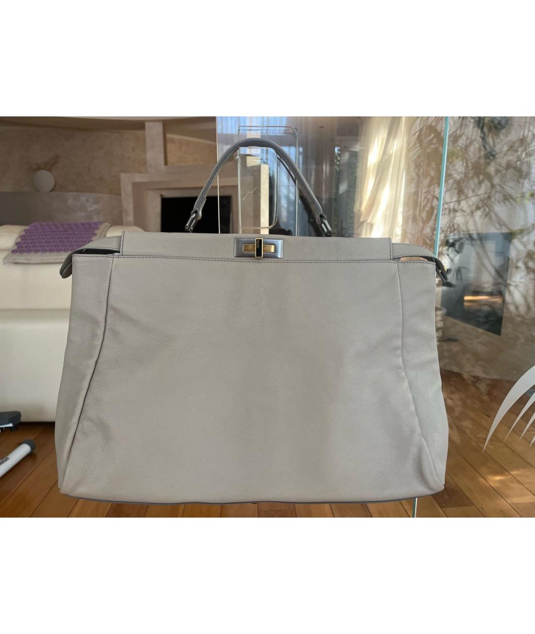 FENDI Серая кожаная сумка с короткими ручками, фото 9