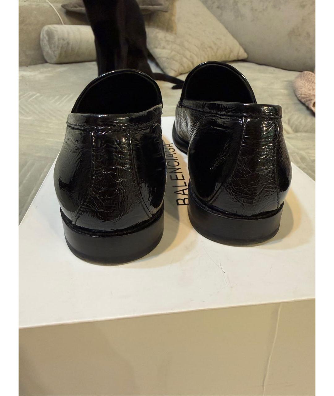 JIMMY CHOO Черные лоферы из лакированной кожи, фото 4