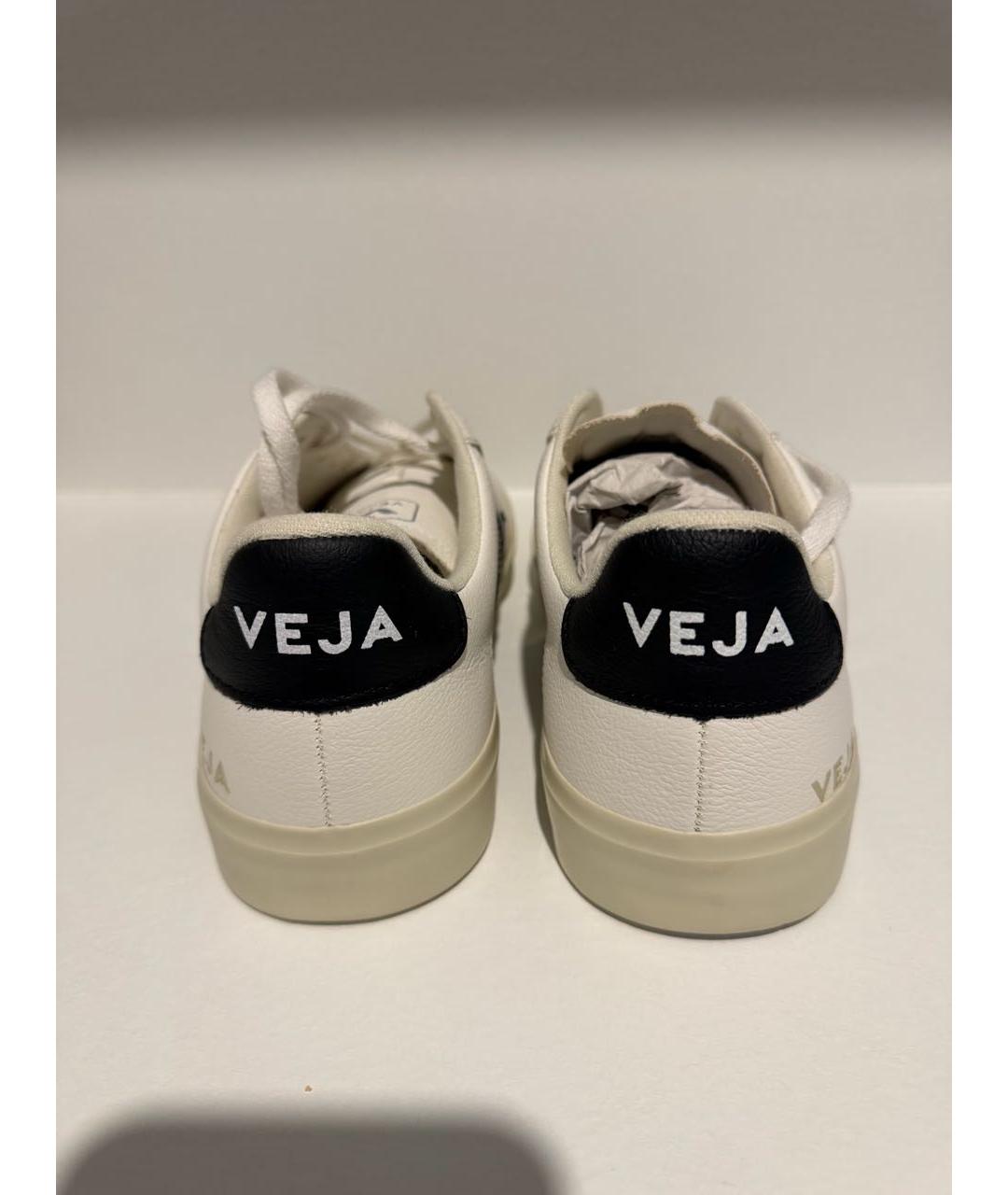 VEJA Белые кожаные кроссовки, фото 3