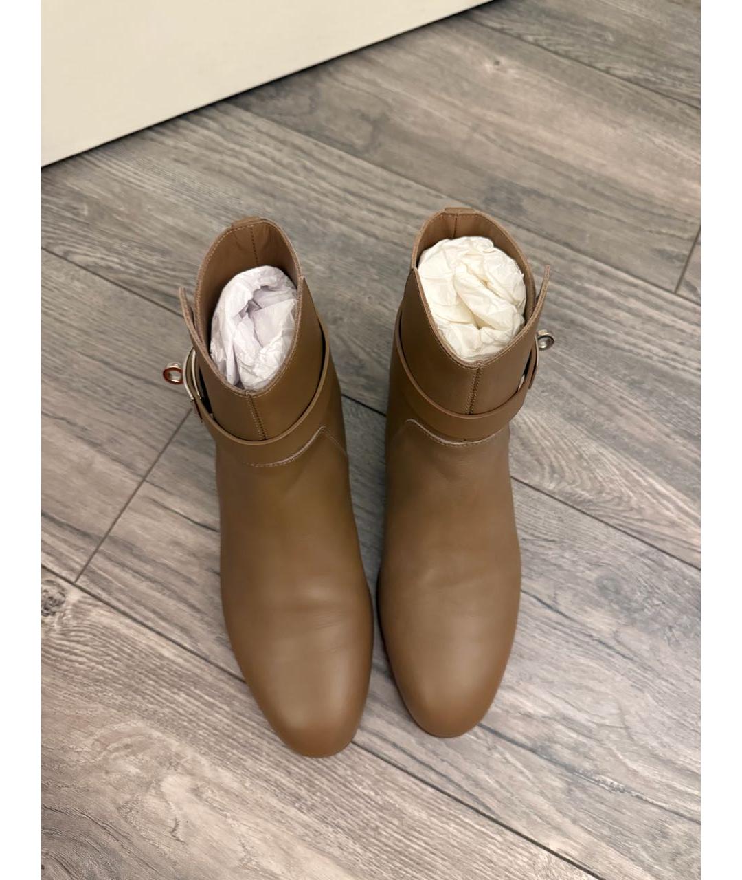 HERMES Горчичные кожаные ботильоны, фото 2