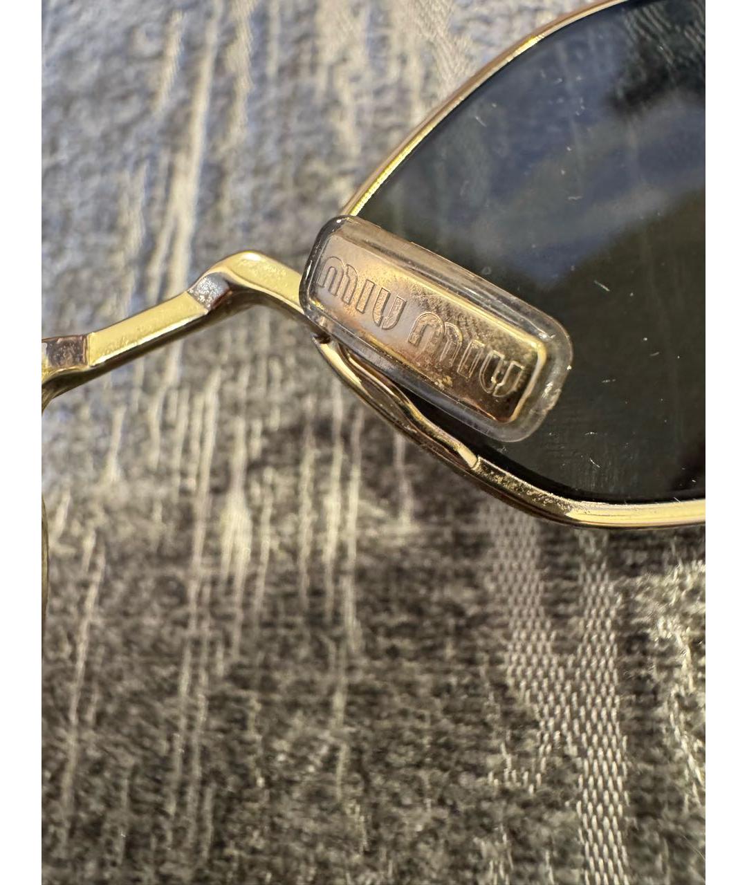 MIU MIU Золотые металлические солнцезащитные очки, фото 8