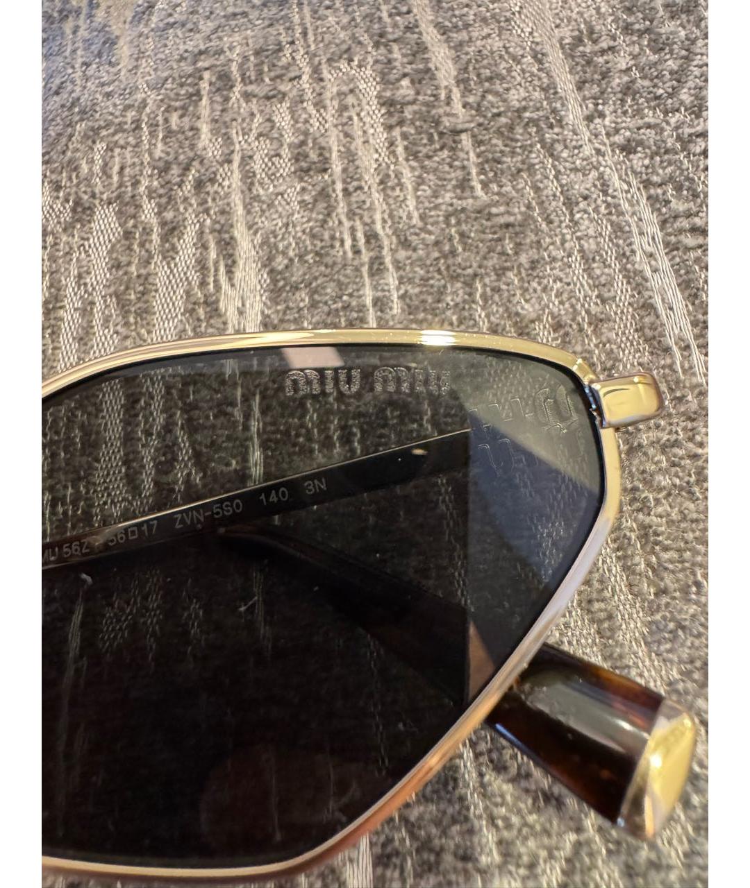 MIU MIU Золотые металлические солнцезащитные очки, фото 3