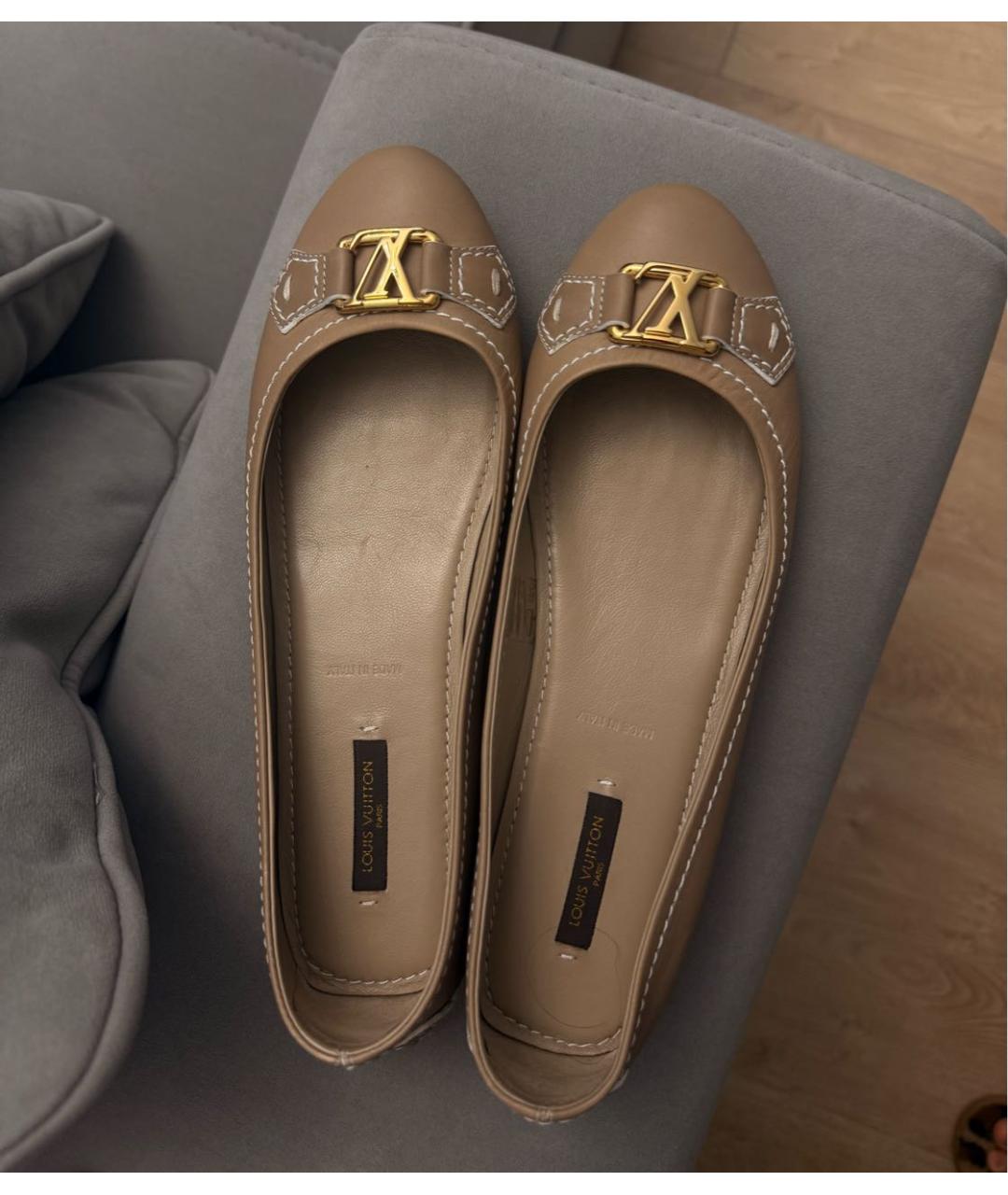 LOUIS VUITTON Бежевые кожаные балетки, фото 3