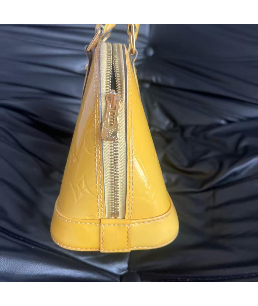 LOUIS VUITTON Желтая кожаная сумка с короткими ручками, фото 5