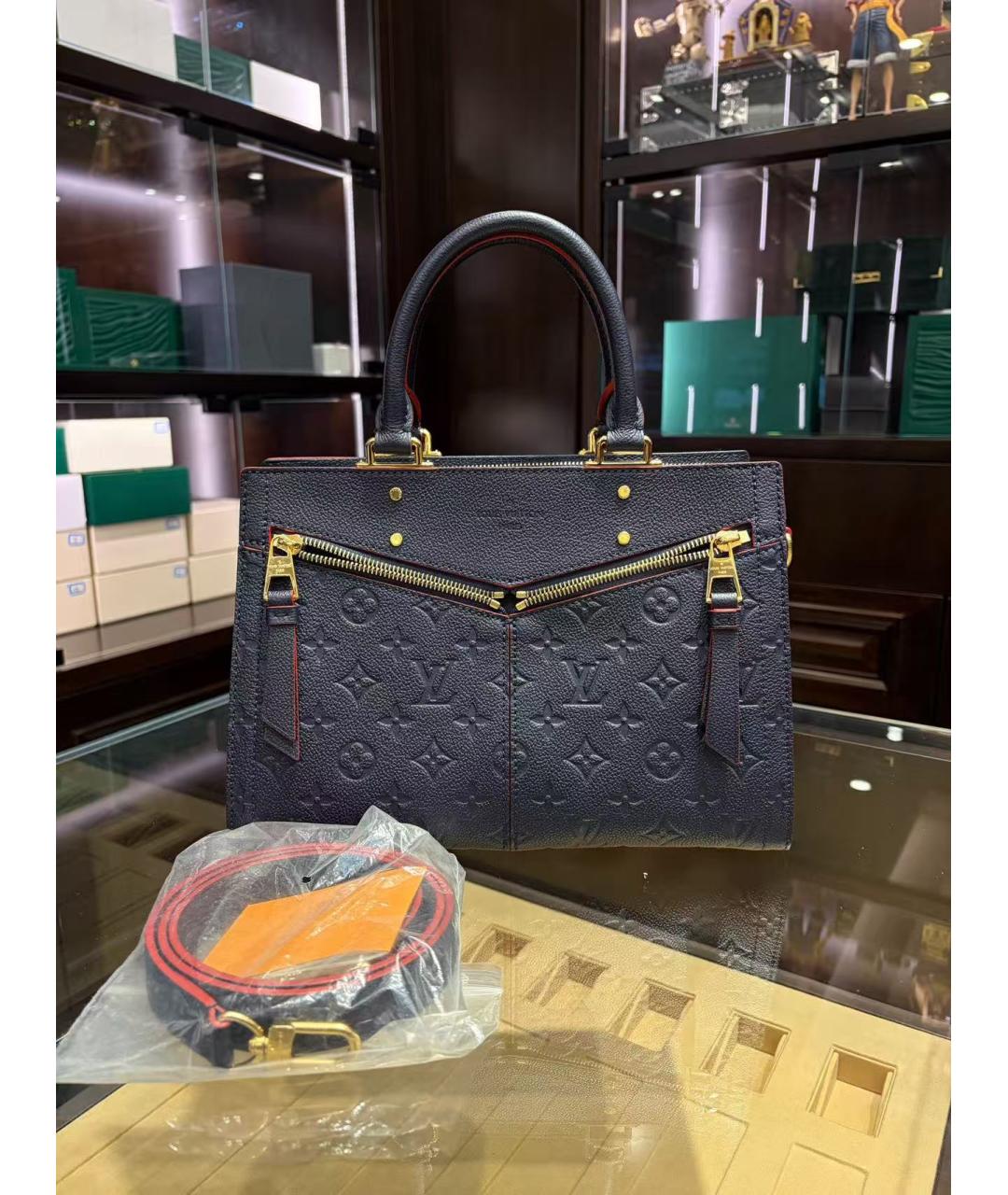 LOUIS VUITTON Темно-синяя кожаная сумка с короткими ручками, фото 3