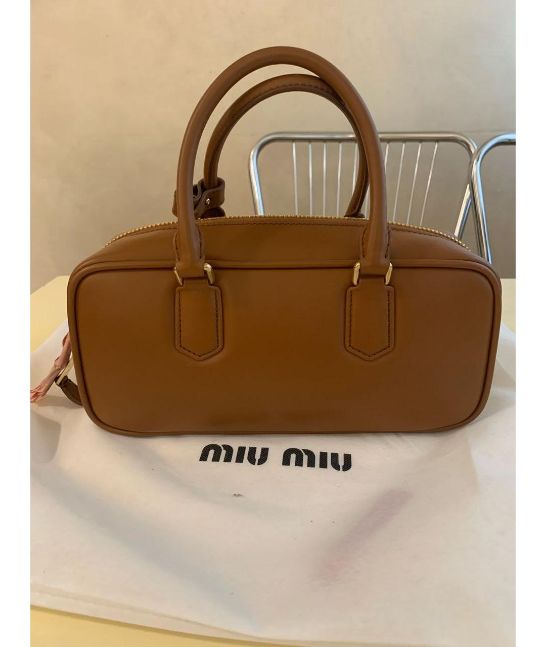 MIU MIU Оранжевая кожаная сумка с короткими ручками, фото 7