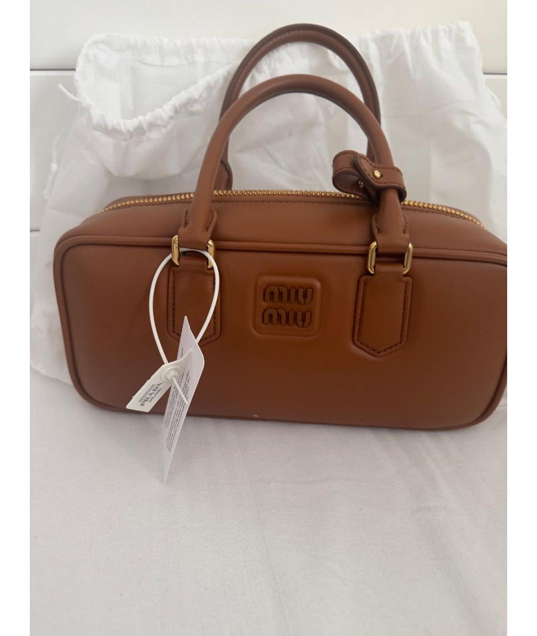 MIU MIU Оранжевая кожаная сумка с короткими ручками, фото 8