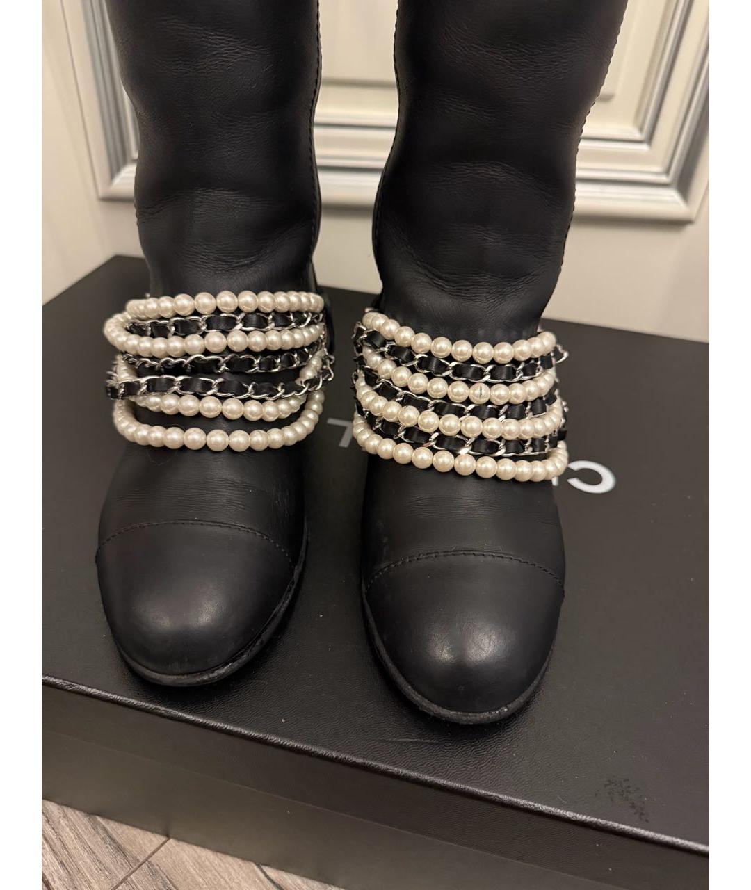 CHANEL Черные кожаные сапоги, фото 5