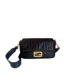 FENDI Сумка через плечо