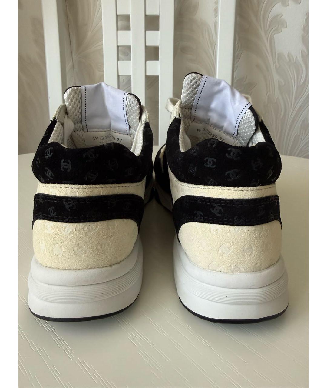 CHANEL Бежевые замшевые кроссовки, фото 4