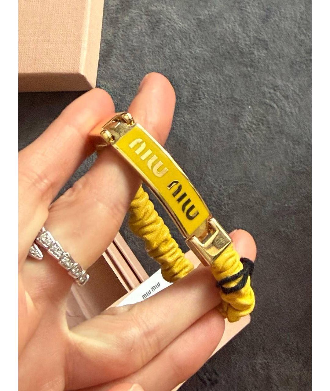 MIU MIU Желтый браслет, фото 4