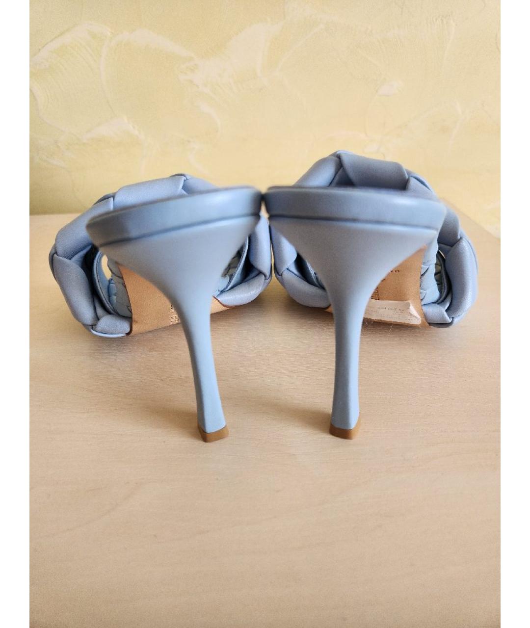 BOTTEGA VENETA Голубые кожаные мюли, фото 4