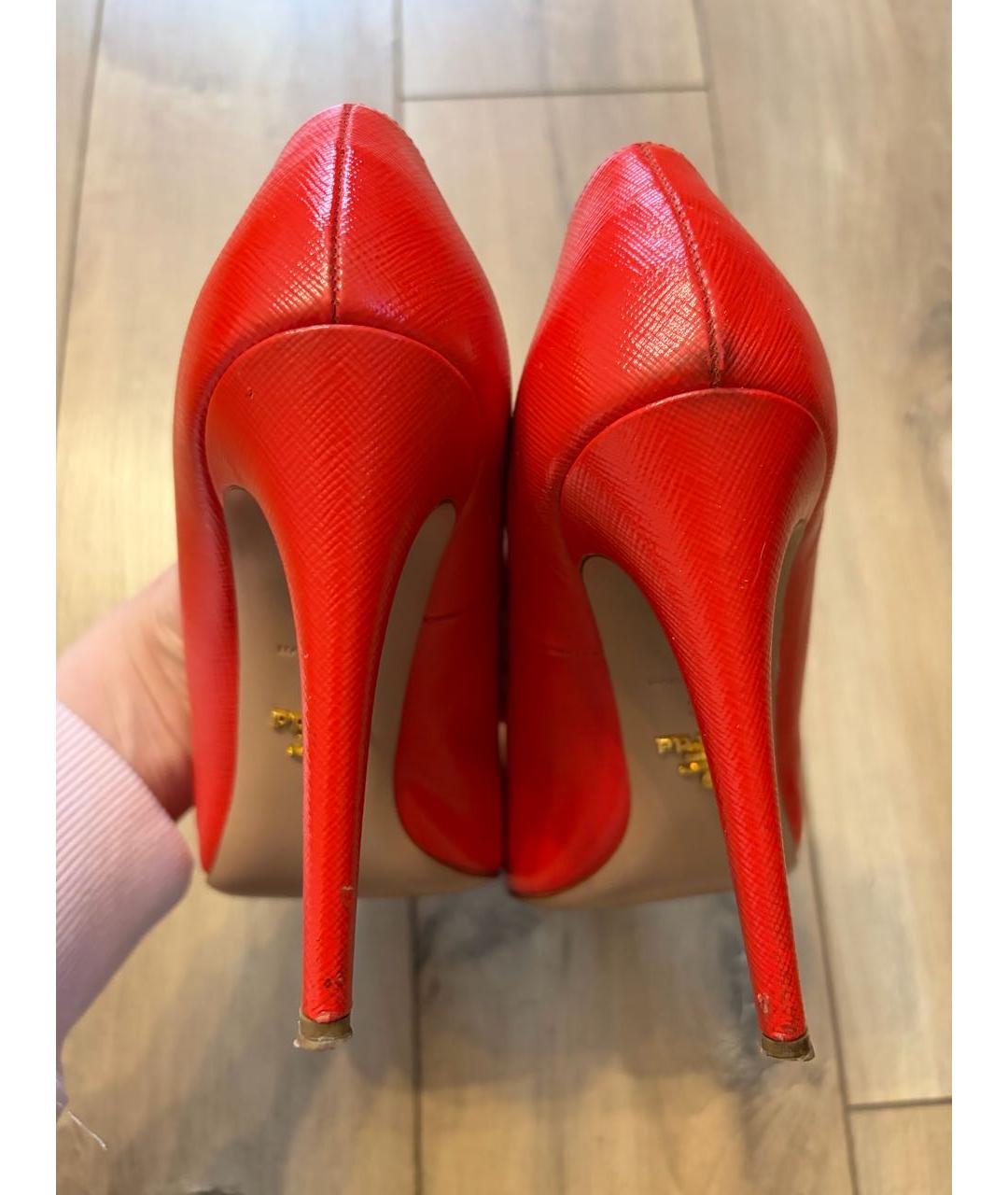 PRADA Красные кожаные туфли, фото 4