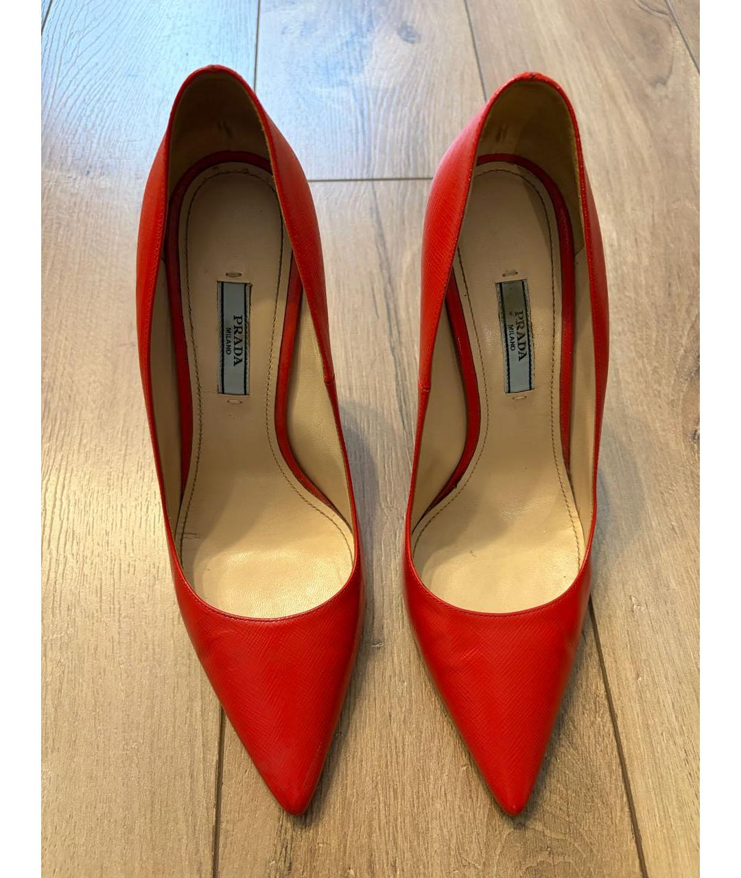 PRADA Красные кожаные туфли, фото 3