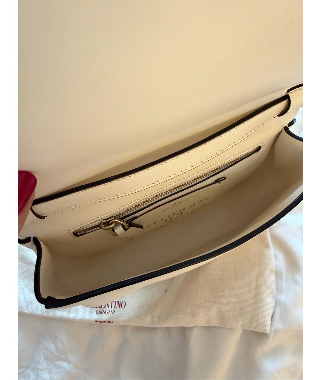 VALENTINO Белая кожаная сумка через плечо, фото 4