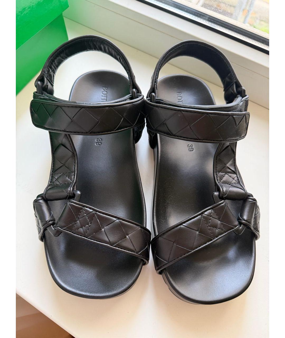 BOTTEGA VENETA Черные кожаные босоножки, фото 9