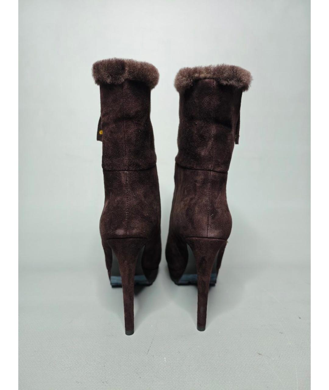 LOUIS VUITTON Коричневые замшевые полусапоги, фото 4