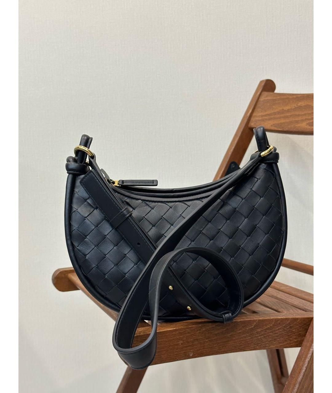 BOTTEGA VENETA Черная кожаная сумка через плечо, фото 2