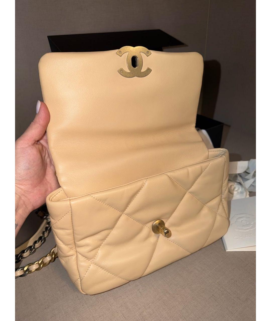 CHANEL Бежевая кожаная сумка через плечо, фото 6