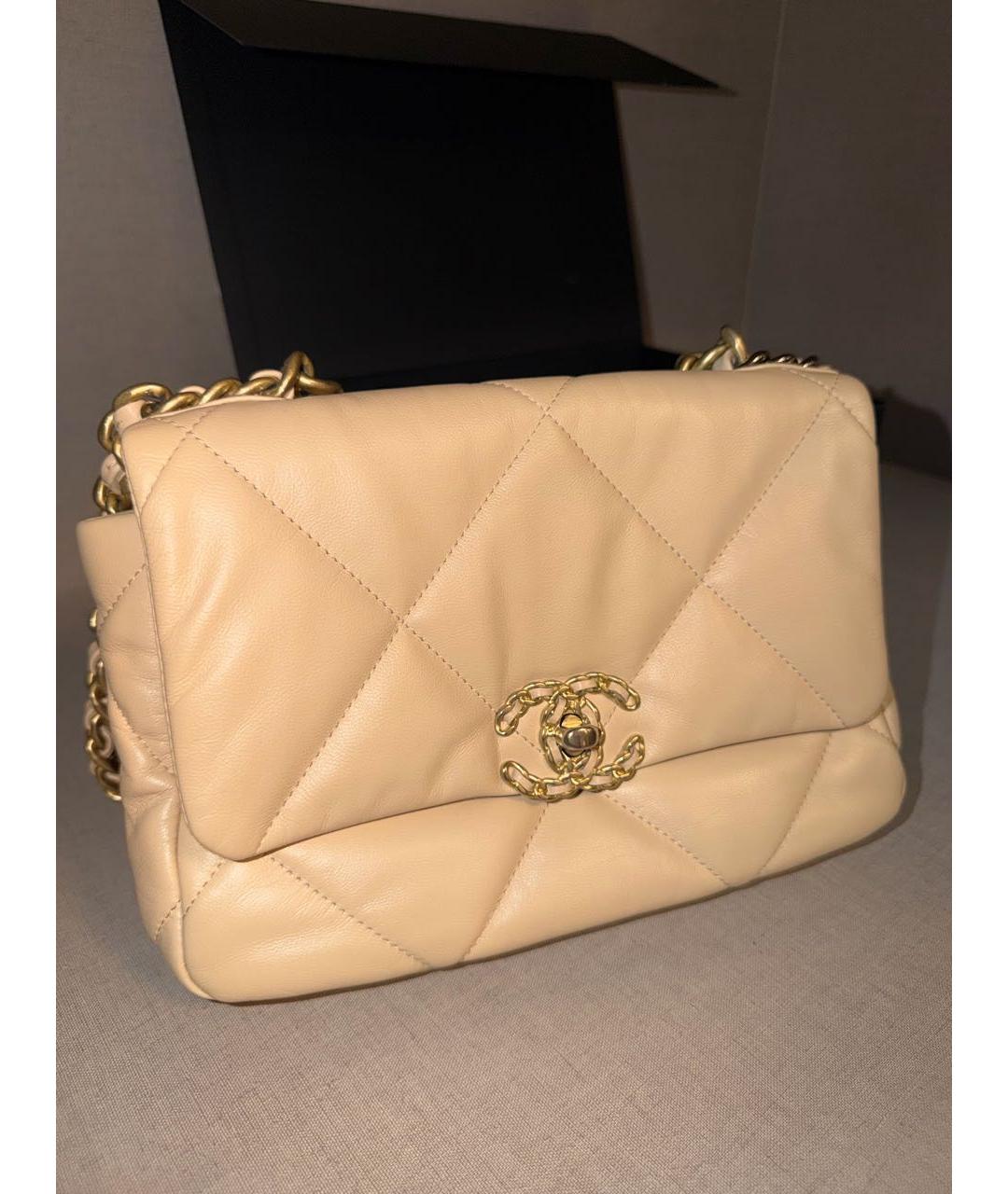 CHANEL Бежевая кожаная сумка через плечо, фото 5