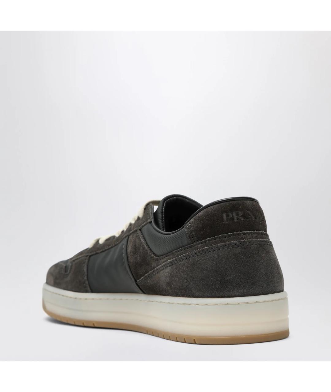 PRADA Коричневые замшевые низкие кроссовки / кеды, фото 2