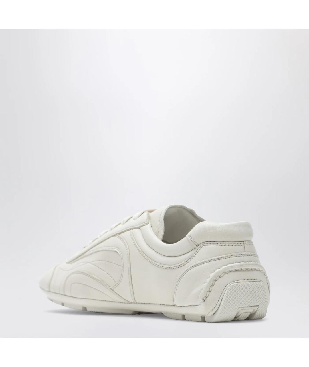 PRADA Белые кожаные низкие кроссовки / кеды, фото 2