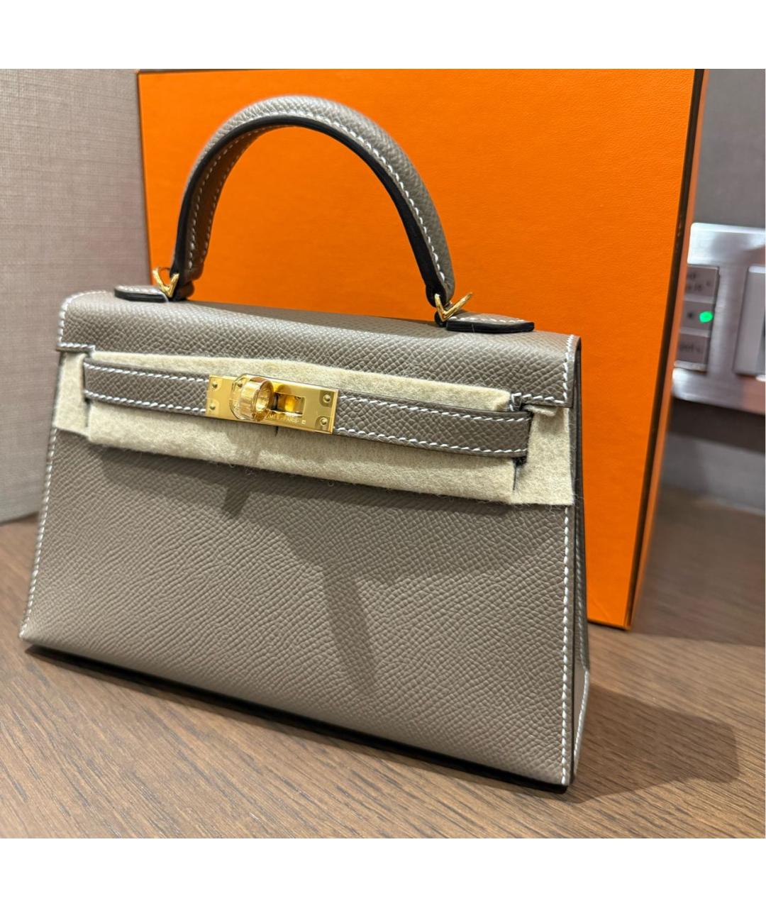 HERMES Бежевая кожаная сумка с короткими ручками, фото 4