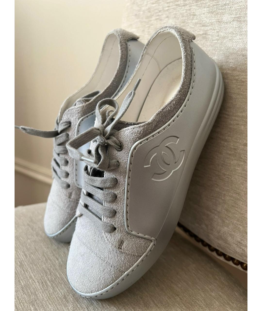 CHANEL Серебряные кожаные кеды, фото 2