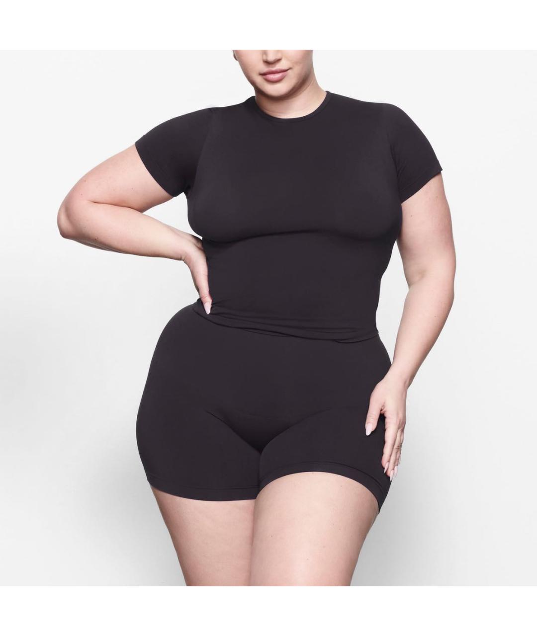 SKIMS Черная футболка, фото 2