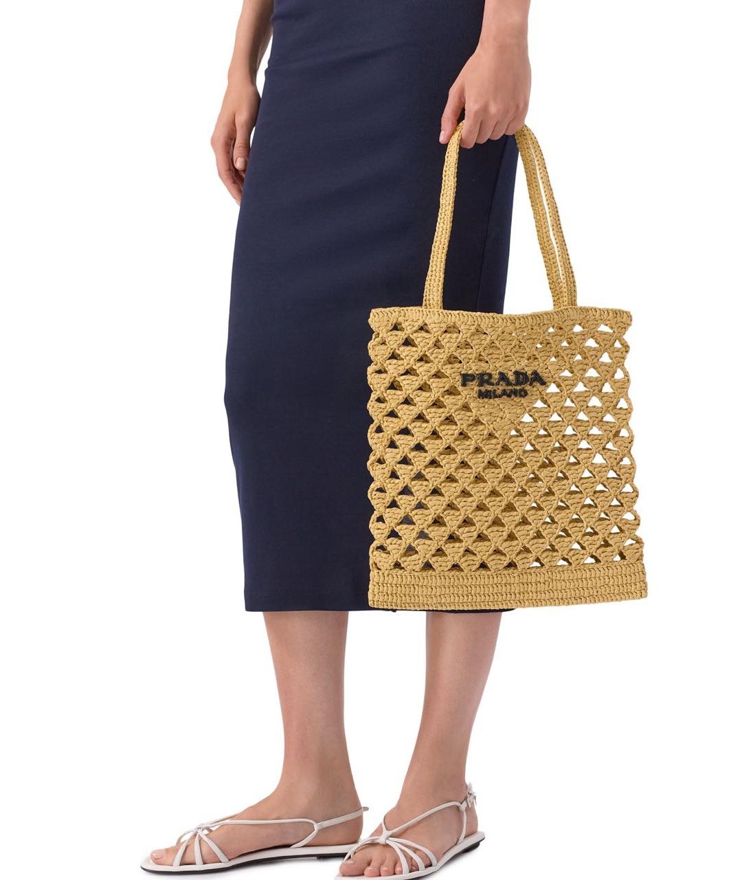 PRADA Бежевая пелетеная сумка тоут, фото 4