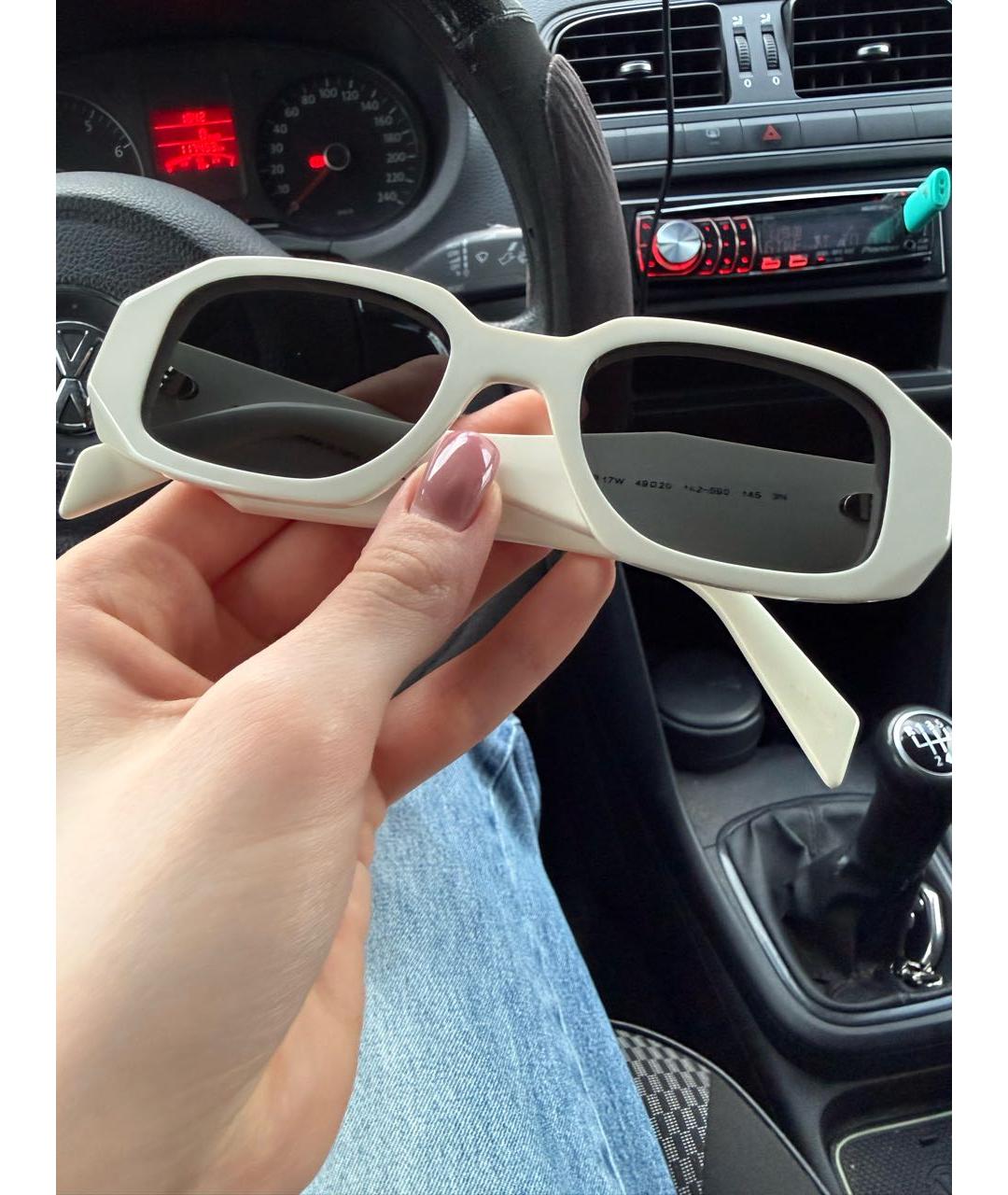 PRADA Белые пластиковые солнцезащитные очки, фото 2