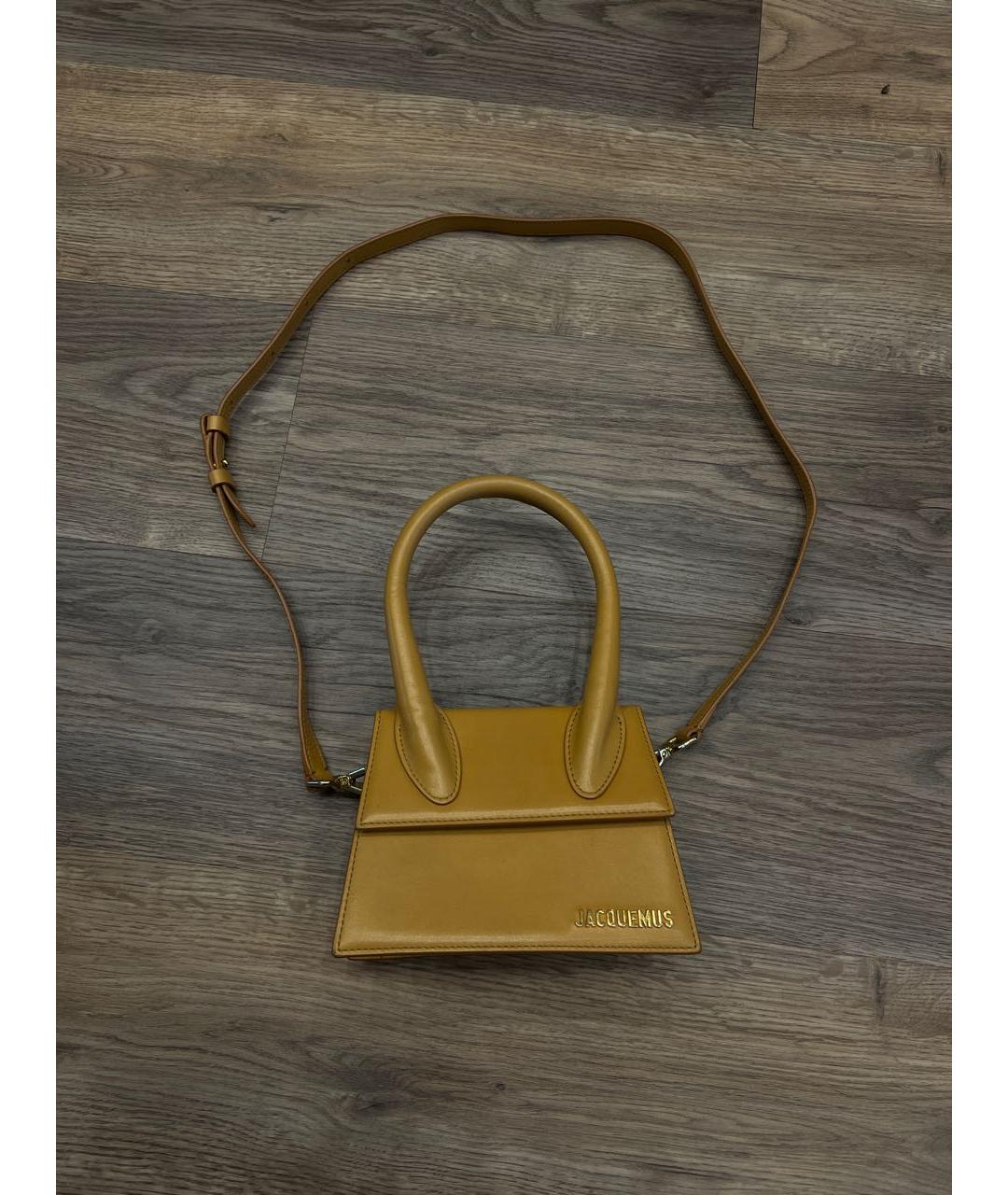 JACQUEMUS Горчичная кожаная сумка с короткими ручками, фото 5