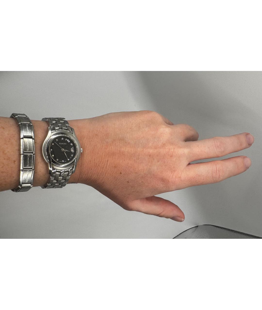 GUCCI Серебряные металлические часы, фото 3