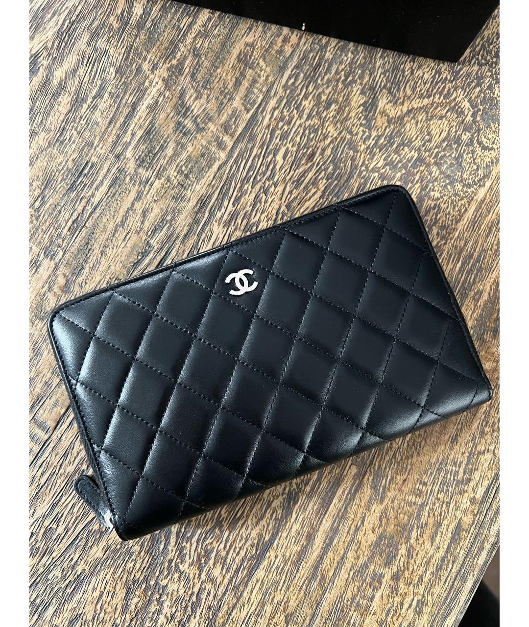CHANEL Черный кожаный кошелек, фото 6
