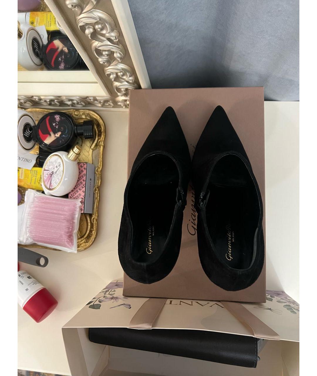 GIANVITO ROSSI Черные замшевые ботильоны, фото 3