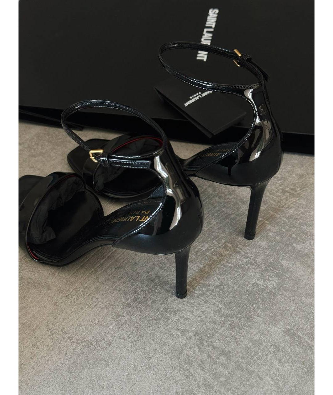 SAINT LAURENT Черные босоножки из лакированной кожи, фото 5