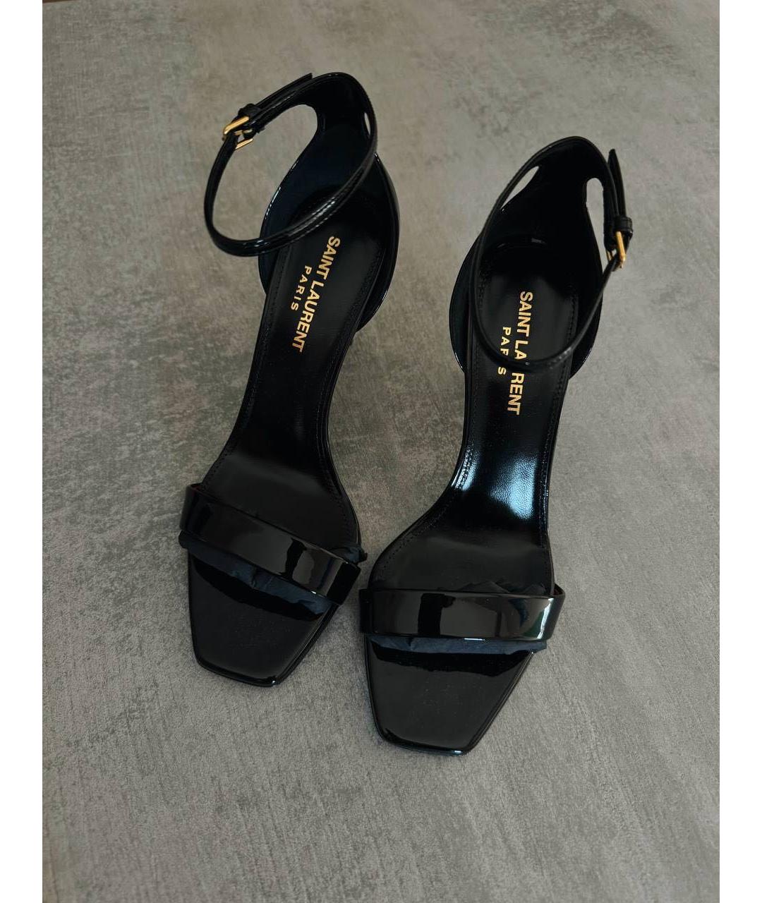 SAINT LAURENT Черные босоножки из лакированной кожи, фото 2