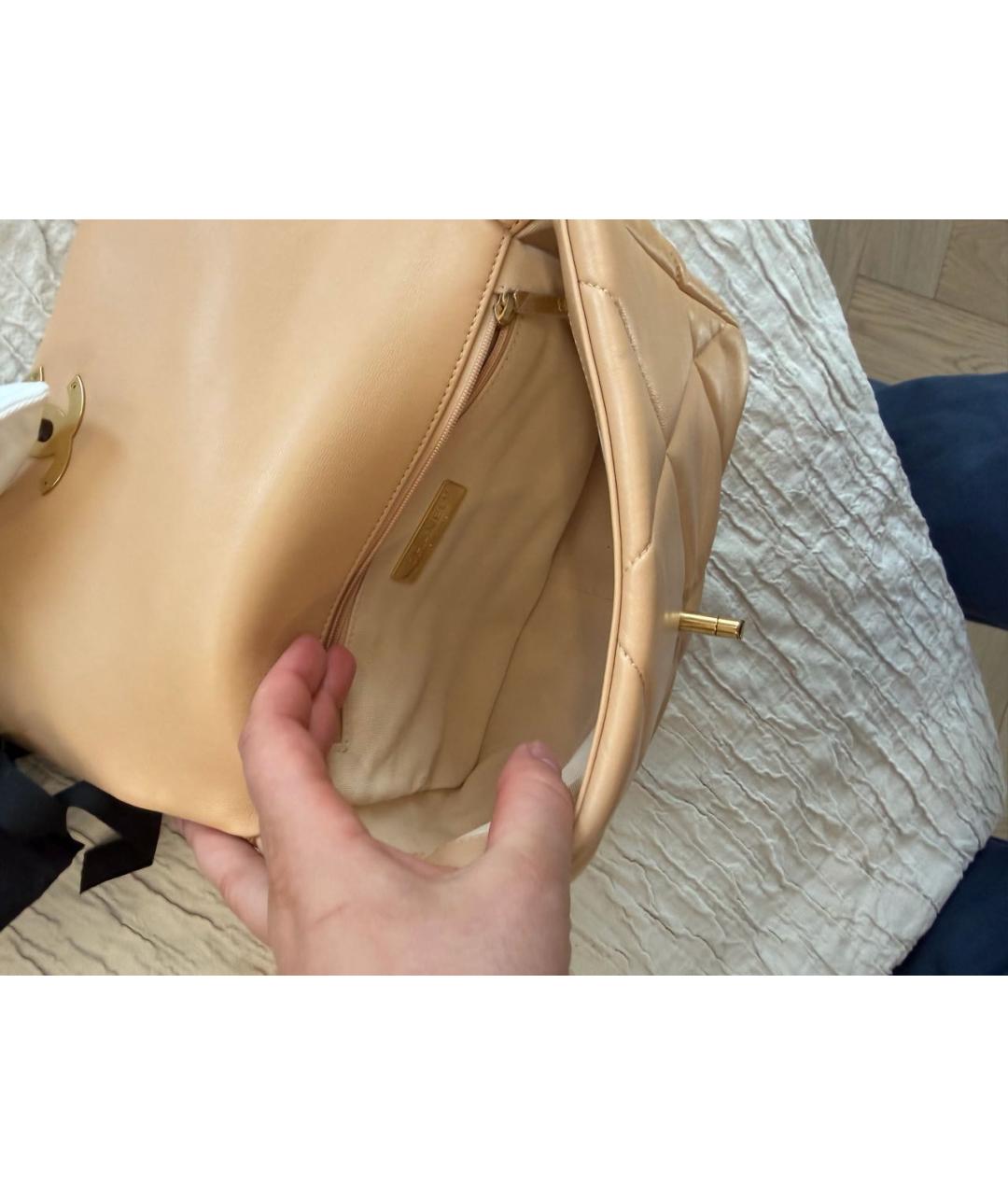 CHANEL Бежевая кожаная сумка через плечо, фото 3