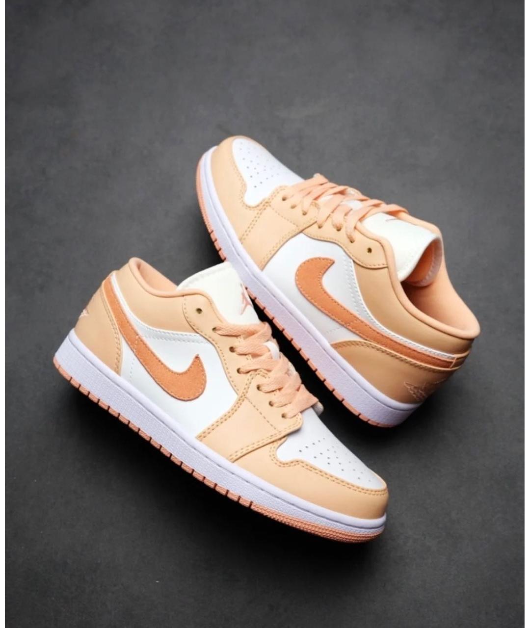 JORDAN Оранжевое кожаные кроссовки, фото 2