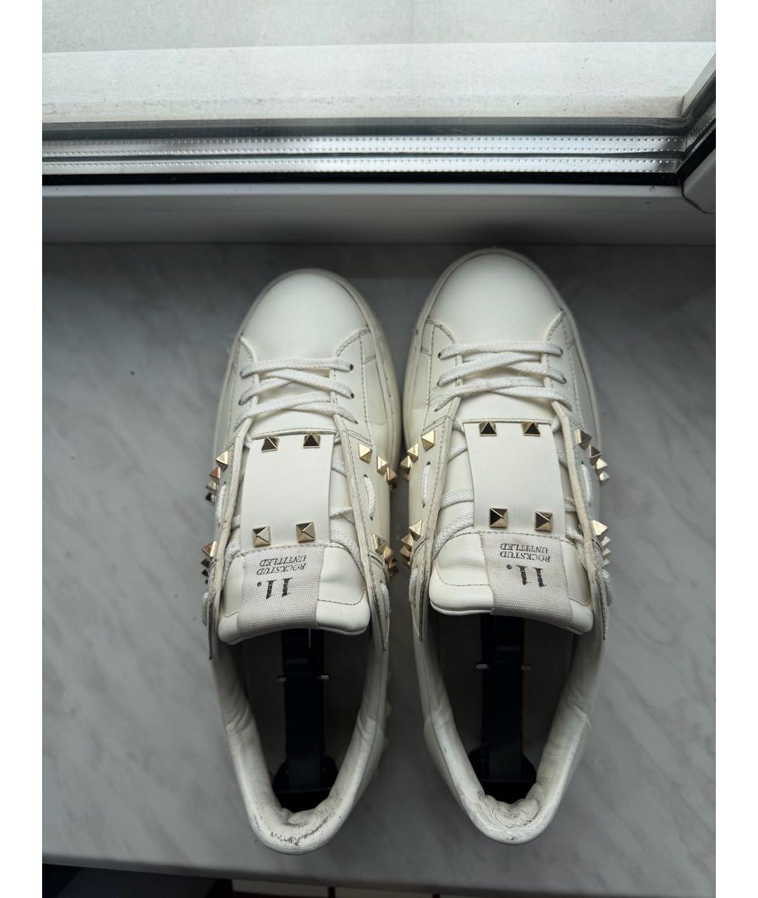 VALENTINO Белые кожаные низкие кроссовки / кеды, фото 3