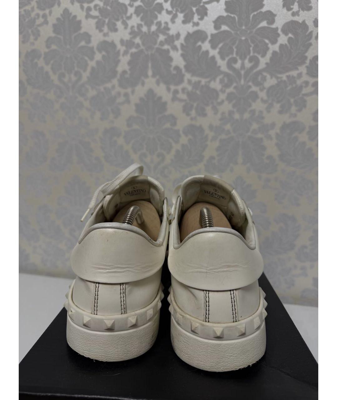 VALENTINO Белые кожаные низкие кроссовки / кеды, фото 4