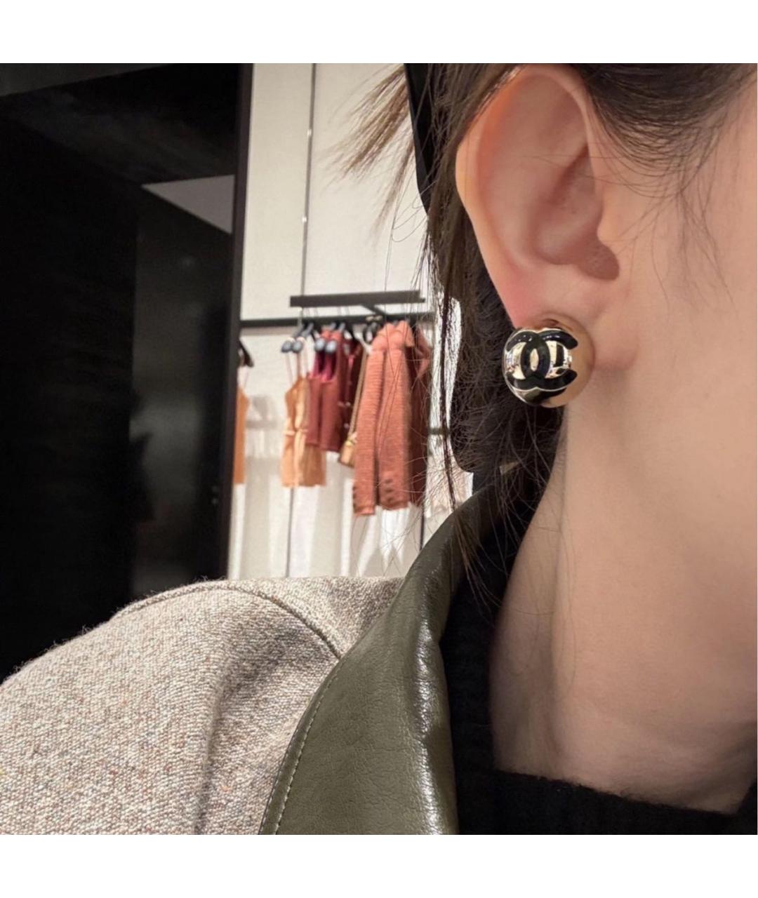 CHANEL Золотые металлические серьги, фото 4