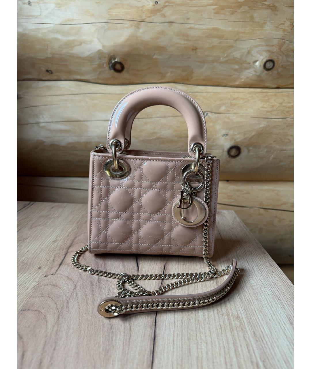 CHRISTIAN DIOR Бежевая сумка через плечо из лакированной кожи, фото 5