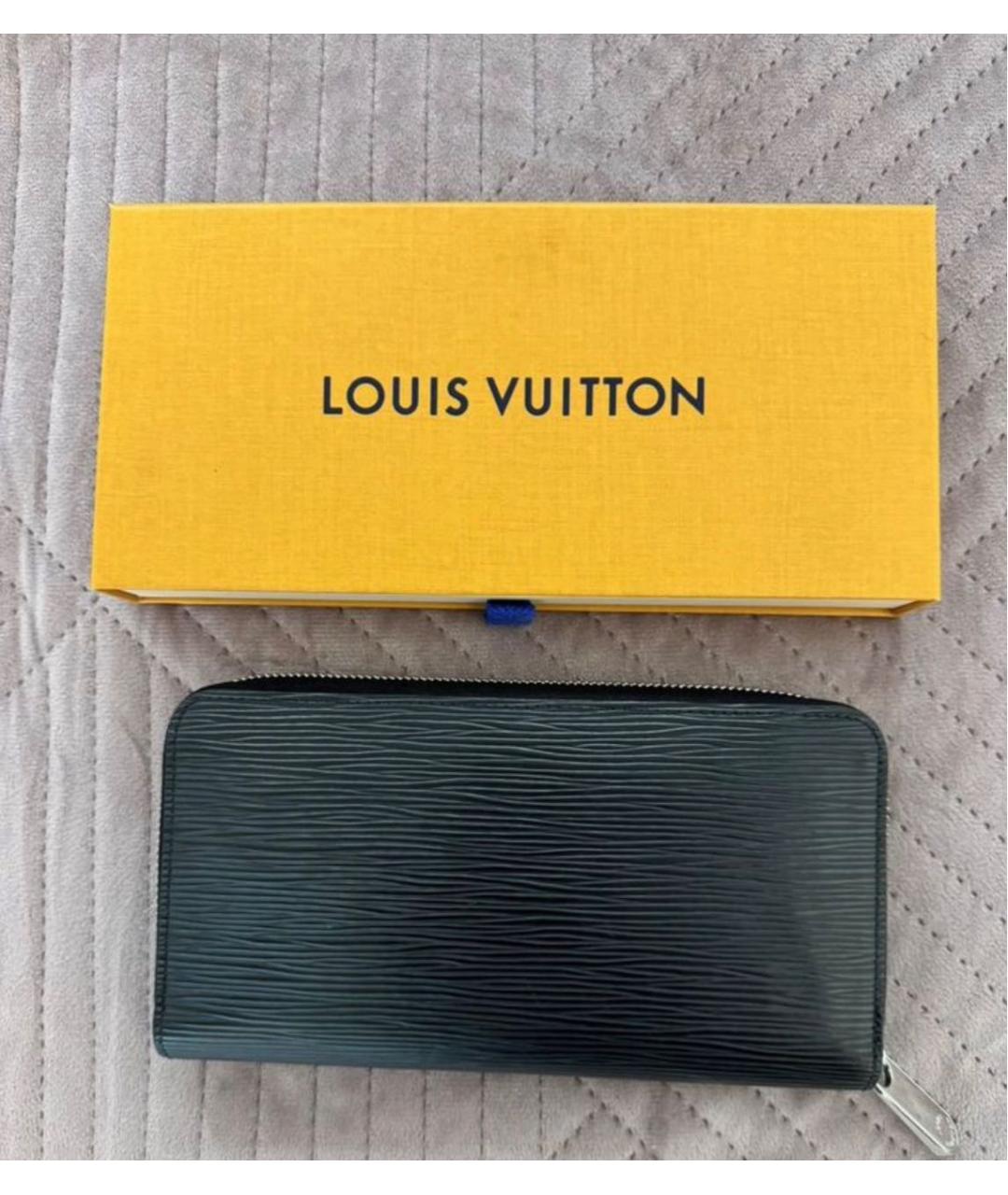 LOUIS VUITTON Черный кожаный кошелек, фото 3